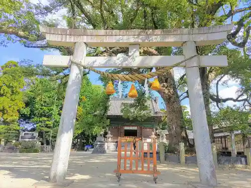 羽利神社の鳥居