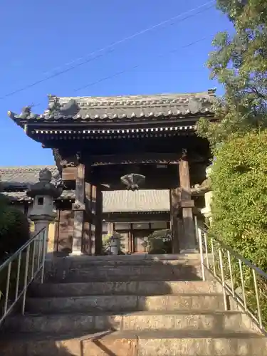 泉称寺の山門・神門