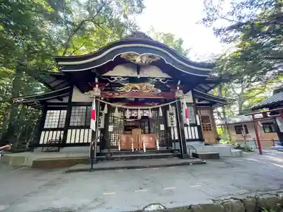 新屋山神社の本殿・本堂