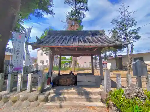 八幡社（山尻町）の手水舎