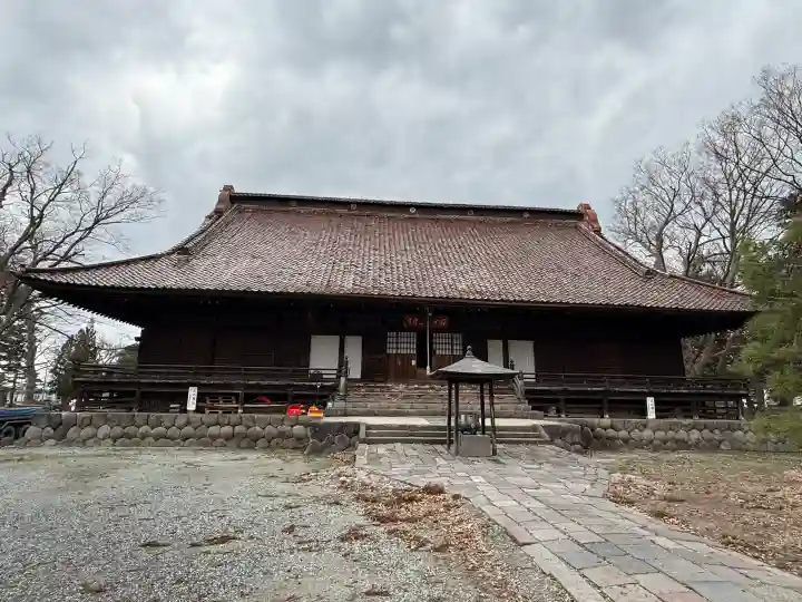 出羽国分寺薬師堂の{uncategorized: "未分類", other: "その他", undefined: "問題あり", building: "その他建物", grave: "お墓", sacred_gate: "鳥居", guardian: "狛犬", statue: "像", buddha: "仏像", history: "歴史", nature: "自然", garden: "庭園", animal: "動物", pagoda: "塔", temizu: "手水舎", mountain_gate: "山門・神門", sanctuary: "本殿・本堂", subordinate: "末社・摂社", art: "芸術", scenery: "景色", jizo: "地蔵", ema: "絵馬", goshuin: "御朱印", omikuji: "おみくじ", items: "授与品その他", amulet: "お守り", goshuincho: "御朱印帳", eats: "食事", festival: "お祭り", votive_dance: "神楽", shichigosan: "七五三参", wedding: "結婚式", experience: "体験その他", initially: "初詣", around: "周辺", anti_infection: "感染症対策"}