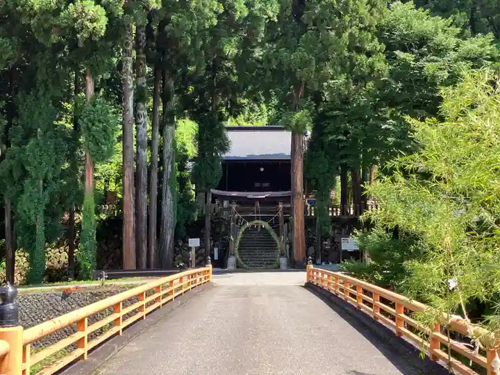 阿多由太神社(岐阜県)