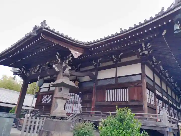 妙蓮寺の本殿・本堂