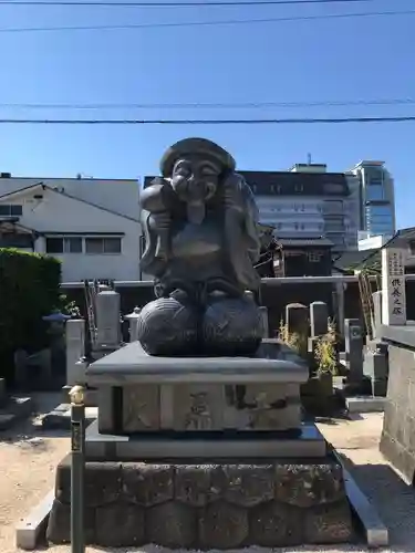 久成寺の像