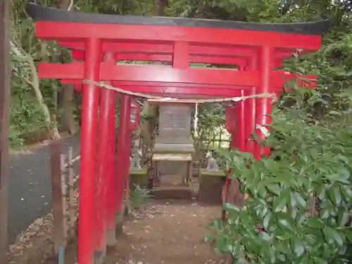 北新羽杉山神社の鳥居