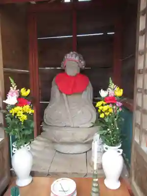 中里薬師堂の地蔵