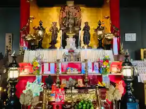 成田山瀧泉寺の仏像(2021年07月11日(日) 22時01分17秒投稿)