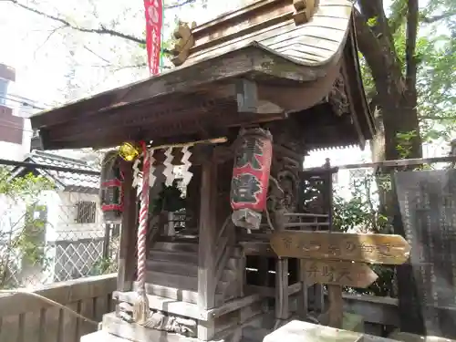 金丸稲荷神社の本殿・本堂