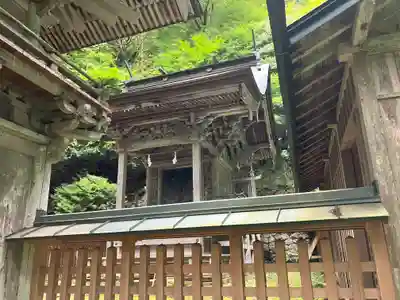 塩野神社の本殿・本堂