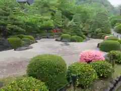 三室戸寺の庭園