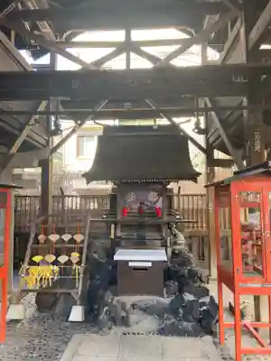 被官稲荷神社の本殿・本堂