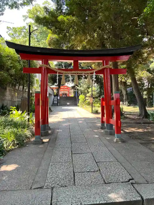 自由が丘熊野神社の鳥居