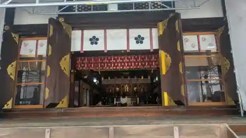 大阪天満宮の{uncategorized: "未分類", other: "その他", undefined: "問題あり", building: "その他建物", grave: "お墓", sacred_gate: "鳥居", guardian: "狛犬", statue: "像", buddha: "仏像", history: "歴史", nature: "自然", garden: "庭園", animal: "動物", pagoda: "塔", temizu: "手水舎", mountain_gate: "山門・神門", sanctuary: "本殿・本堂", subordinate: "末社・摂社", art: "芸術", scenery: "景色", jizo: "地蔵", ema: "絵馬", goshuin: "御朱印", omikuji: "おみくじ", items: "授与品その他", amulet: "お守り", goshuincho: "御朱印帳", eats: "食事", festival: "お祭り", votive_dance: "神楽", shichigosan: "七五三参", wedding: "結婚式", experience: "体験その他", initially: "初詣", around: "周辺", anti_infection: "感染症対策"}