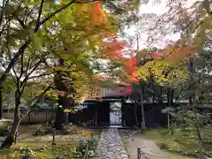 蓮華寺（洛北蓮華寺）の建物その他