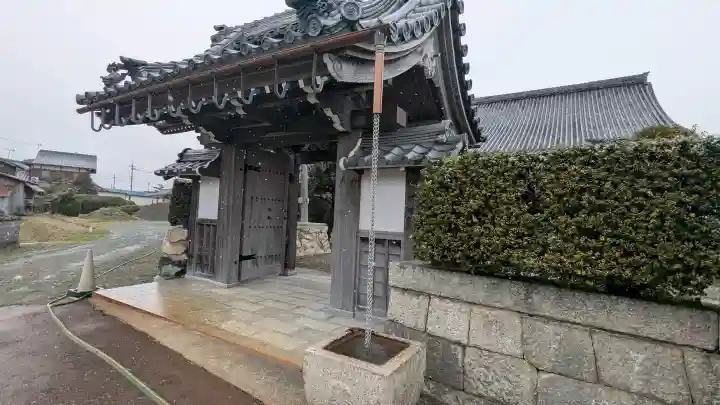 海蔵院の{uncategorized: "未分類", other: "その他", undefined: "問題あり", building: "その他建物", grave: "お墓", sacred_gate: "鳥居", guardian: "狛犬", statue: "像", buddha: "仏像", history: "歴史", nature: "自然", garden: "庭園", animal: "動物", pagoda: "塔", temizu: "手水舎", mountain_gate: "山門・神門", sanctuary: "本殿・本堂", subordinate: "末社・摂社", art: "芸術", scenery: "景色", jizo: "地蔵", ema: "絵馬", goshuin: "御朱印", omikuji: "おみくじ", items: "授与品その他", amulet: "お守り", goshuincho: "御朱印帳", eats: "食事", festival: "お祭り", votive_dance: "神楽", shichigosan: "七五三参", wedding: "結婚式", experience: "体験その他", initially: "初詣", around: "周辺", anti_infection: "感染症対策"}