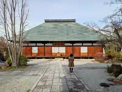 甲斐国分寺の本殿・本堂