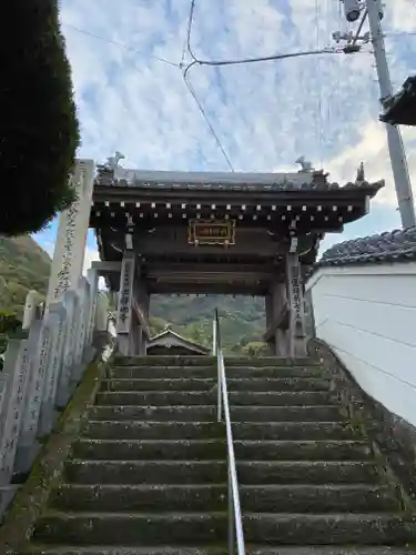 出釋迦寺の山門・神門