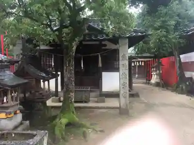 三蔵稲荷神社の末社・摂社