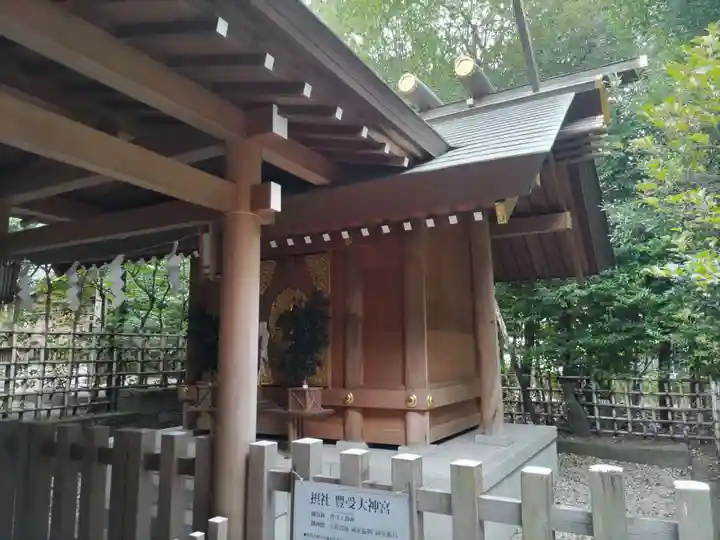 神明社の末社・摂社
