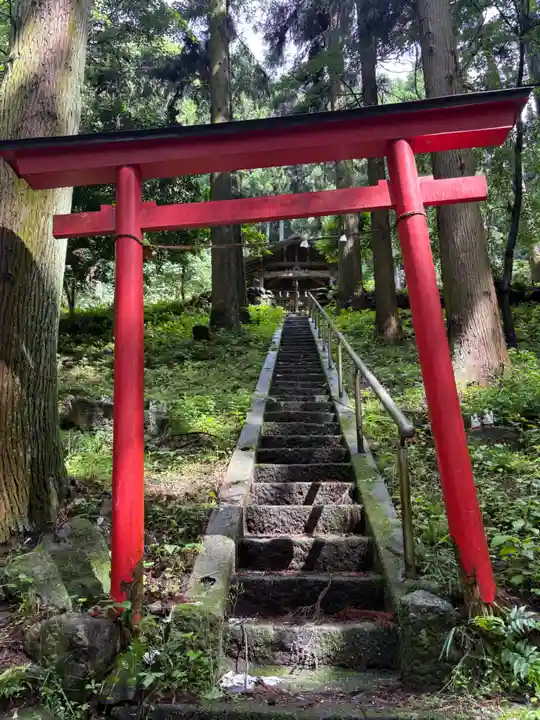 矢背負稲荷神社(群馬県)