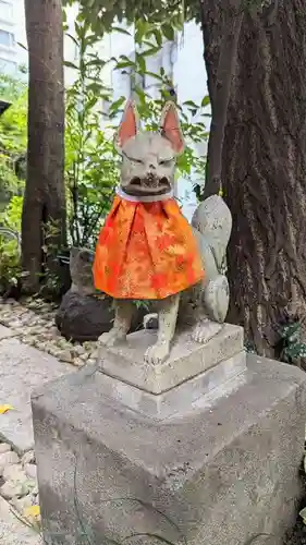 五十稲荷神社(栄寿稲荷神社)の狛犬