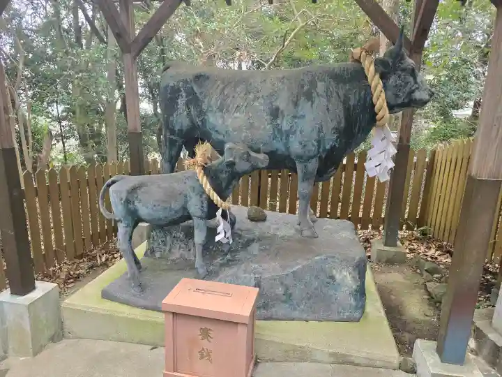 石切劔箭神社上之社の{uncategorized: "未分類", other: "その他", undefined: "問題あり", building: "その他建物", grave: "お墓", sacred_gate: "鳥居", guardian: "狛犬", statue: "像", buddha: "仏像", history: "歴史", nature: "自然", garden: "庭園", animal: "動物", pagoda: "塔", temizu: "手水舎", mountain_gate: "山門・神門", sanctuary: "本殿・本堂", subordinate: "末社・摂社", art: "芸術", scenery: "景色", jizo: "地蔵", ema: "絵馬", goshuin: "御朱印", omikuji: "おみくじ", items: "授与品その他", amulet: "お守り", goshuincho: "御朱印帳", eats: "食事", festival: "お祭り", votive_dance: "神楽", shichigosan: "七五三参", wedding: "結婚式", experience: "体験その他", initially: "初詣", around: "周辺", anti_infection: "感染症対策"}