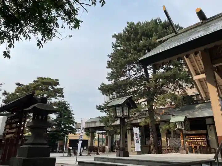 白石神社の庭園
