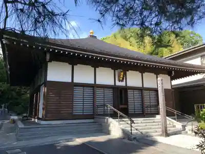 真明寺の本殿・本堂