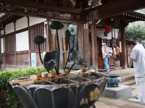 新井薬師（梅照院）の手水