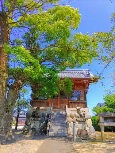 甲社（甲新田）の本殿・本堂