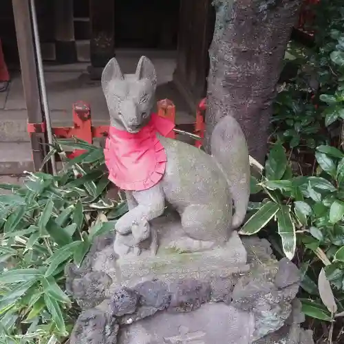 花園稲荷神社の狛犬