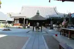 法楽寺の本殿