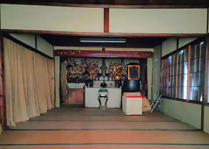 観音寺の本殿・本堂