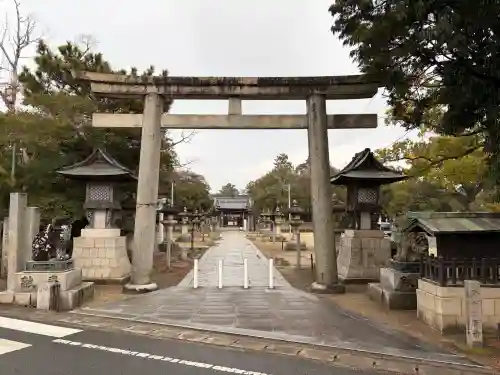 白鳥神社の{uncategorized: "未分類", other: "その他", undefined: "問題あり", building: "その他建物", grave: "お墓", sacred_gate: "鳥居", guardian: "狛犬", statue: "像", buddha: "仏像", history: "歴史", nature: "自然", garden: "庭園", animal: "動物", pagoda: "塔", temizu: "手水舎", mountain_gate: "山門・神門", sanctuary: "本殿・本堂", subordinate: "末社・摂社", art: "芸術", scenery: "景色", jizo: "地蔵", ema: "絵馬", goshuin: "御朱印", omikuji: "おみくじ", items: "授与品その他", amulet: "お守り", goshuincho: "御朱印帳", eats: "食事", festival: "お祭り", votive_dance: "神楽", shichigosan: "七五三参", wedding: "結婚式", experience: "体験その他", initially: "初詣", around: "周辺", anti_infection: "感染症対策"}