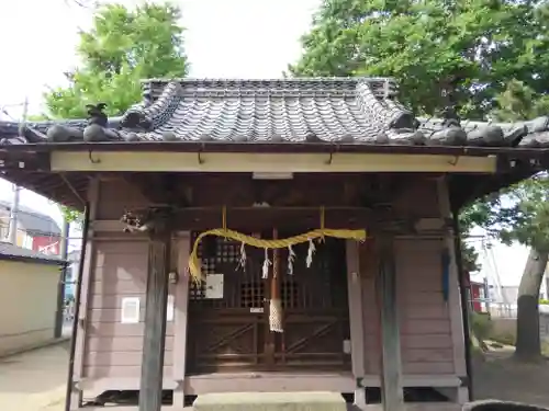 稲荷神社の本殿