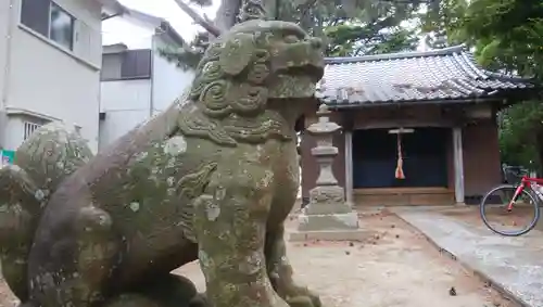 八幡神社の狛犬