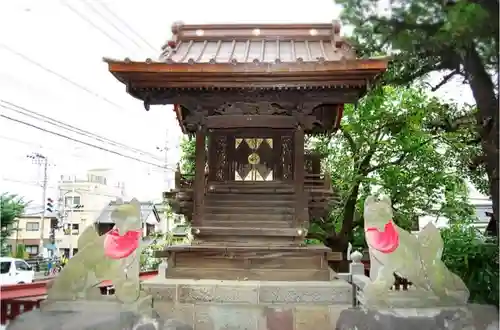 六塚稲荷神社の本殿・本堂