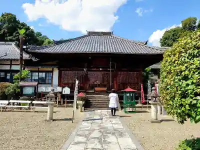 小松寺の本殿・本堂