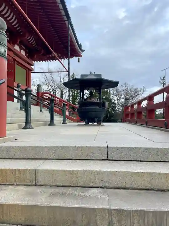 成田山平和大塔の{uncategorized: "未分類", other: "その他", undefined: "問題あり", building: "その他建物", grave: "お墓", sacred_gate: "鳥居", guardian: "狛犬", statue: "像", buddha: "仏像", history: "歴史", nature: "自然", garden: "庭園", animal: "動物", pagoda: "塔", temizu: "手水舎", mountain_gate: "山門・神門", sanctuary: "本殿・本堂", subordinate: "末社・摂社", art: "芸術", scenery: "景色", jizo: "地蔵", ema: "絵馬", goshuin: "御朱印", omikuji: "おみくじ", items: "授与品その他", amulet: "お守り", goshuincho: "御朱印帳", eats: "食事", festival: "お祭り", votive_dance: "神楽", shichigosan: "七五三参", wedding: "結婚式", experience: "体験その他", initially: "初詣", around: "周辺", anti_infection: "感染症対策"}