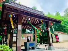 滑川神社 - 仕事と子どもの守り神の手水