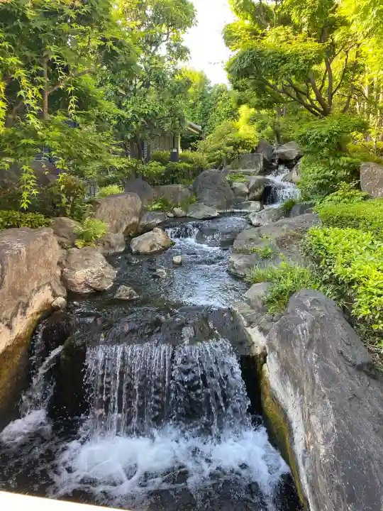浅草寺の{uncategorized: "未分類", other: "その他", undefined: "問題あり", building: "その他建物", grave: "お墓", sacred_gate: "鳥居", guardian: "狛犬", statue: "像", buddha: "仏像", history: "歴史", nature: "自然", garden: "庭園", animal: "動物", pagoda: "塔", temizu: "手水舎", mountain_gate: "山門・神門", sanctuary: "本殿・本堂", subordinate: "末社・摂社", art: "芸術", scenery: "景色", jizo: "地蔵", ema: "絵馬", goshuin: "御朱印", omikuji: "おみくじ", items: "授与品その他", amulet: "お守り", goshuincho: "御朱印帳", eats: "食事", festival: "お祭り", votive_dance: "神楽", shichigosan: "七五三参", wedding: "結婚式", experience: "体験その他", initially: "初詣", around: "周辺", anti_infection: "感染症対策"}