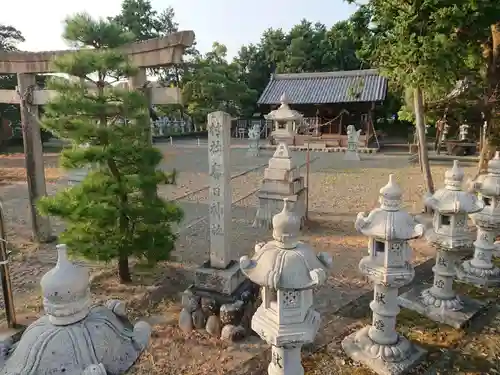 春日神社（上戸町）の塔