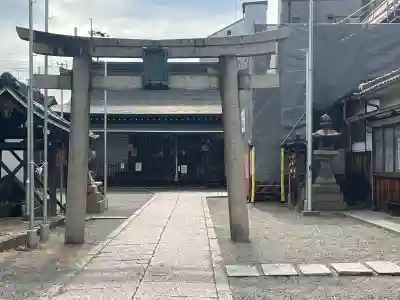 八尾天満宮の{uncategorized: "未分類", other: "その他", undefined: "問題あり", building: "その他建物", grave: "お墓", sacred_gate: "鳥居", guardian: "狛犬", statue: "像", buddha: "仏像", history: "歴史", nature: "自然", garden: "庭園", animal: "動物", pagoda: "塔", temizu: "手水舎", mountain_gate: "山門・神門", sanctuary: "本殿・本堂", subordinate: "末社・摂社", art: "芸術", scenery: "景色", jizo: "地蔵", ema: "絵馬", goshuin: "御朱印", omikuji: "おみくじ", items: "授与品その他", amulet: "お守り", goshuincho: "御朱印帳", eats: "食事", festival: "お祭り", votive_dance: "神楽", shichigosan: "七五三参", wedding: "結婚式", experience: "体験その他", initially: "初詣", around: "周辺", anti_infection: "感染症対策"}