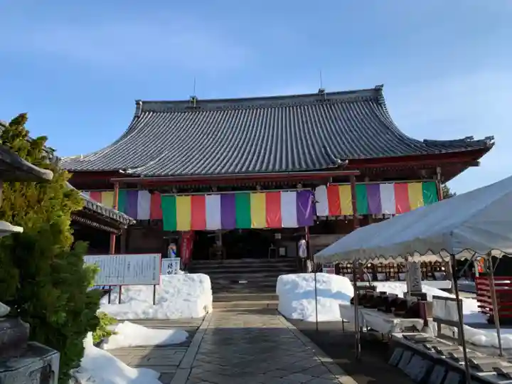 浄信寺の本殿・本堂