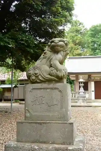 月読神社の狛犬