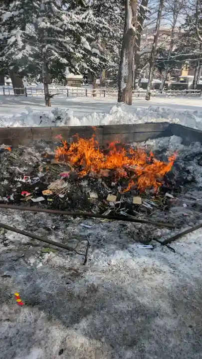 新琴似神社の{uncategorized: "未分類", other: "その他", undefined: "問題あり", building: "その他建物", grave: "お墓", sacred_gate: "鳥居", guardian: "狛犬", statue: "像", buddha: "仏像", history: "歴史", nature: "自然", garden: "庭園", animal: "動物", pagoda: "塔", temizu: "手水舎", mountain_gate: "山門・神門", sanctuary: "本殿・本堂", subordinate: "末社・摂社", art: "芸術", scenery: "景色", jizo: "地蔵", ema: "絵馬", goshuin: "御朱印", omikuji: "おみくじ", items: "授与品その他", amulet: "お守り", goshuincho: "御朱印帳", eats: "食事", festival: "お祭り", votive_dance: "神楽", shichigosan: "七五三参", wedding: "結婚式", experience: "体験その他", initially: "初詣", around: "周辺", anti_infection: "感染症対策"}