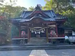 山中諏訪神社(山梨県)