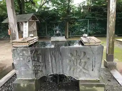 素鵞神社の手水舎