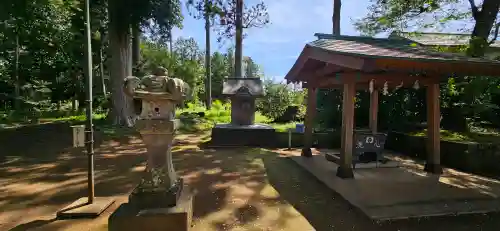 松山神社の{uncategorized: "未分類", other: "その他", undefined: "問題あり", building: "その他建物", grave: "お墓", sacred_gate: "鳥居", guardian: "狛犬", statue: "像", buddha: "仏像", history: "歴史", nature: "自然", garden: "庭園", animal: "動物", pagoda: "塔", temizu: "手水舎", mountain_gate: "山門・神門", sanctuary: "本殿・本堂", subordinate: "末社・摂社", art: "芸術", scenery: "景色", jizo: "地蔵", ema: "絵馬", goshuin: "御朱印", omikuji: "おみくじ", items: "授与品その他", amulet: "お守り", goshuincho: "御朱印帳", eats: "食事", festival: "お祭り", votive_dance: "神楽", shichigosan: "七五三参", wedding: "結婚式", experience: "体験その他", initially: "初詣", around: "周辺", anti_infection: "感染症対策"}
