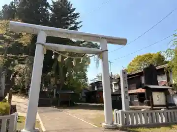 角館総鎮守 神明社の{uncategorized: "未分類", other: "その他", undefined: "問題あり", building: "その他建物", grave: "お墓", sacred_gate: "鳥居", guardian: "狛犬", statue: "像", buddha: "仏像", history: "歴史", nature: "自然", garden: "庭園", animal: "動物", pagoda: "塔", temizu: "手水舎", mountain_gate: "山門・神門", sanctuary: "本殿・本堂", subordinate: "末社・摂社", art: "芸術", scenery: "景色", jizo: "地蔵", ema: "絵馬", goshuin: "御朱印", omikuji: "おみくじ", items: "授与品その他", amulet: "お守り", goshuincho: "御朱印帳", eats: "食事", festival: "お祭り", votive_dance: "神楽", shichigosan: "七五三参", wedding: "結婚式", experience: "体験その他", initially: "初詣", around: "周辺", anti_infection: "感染症対策"}